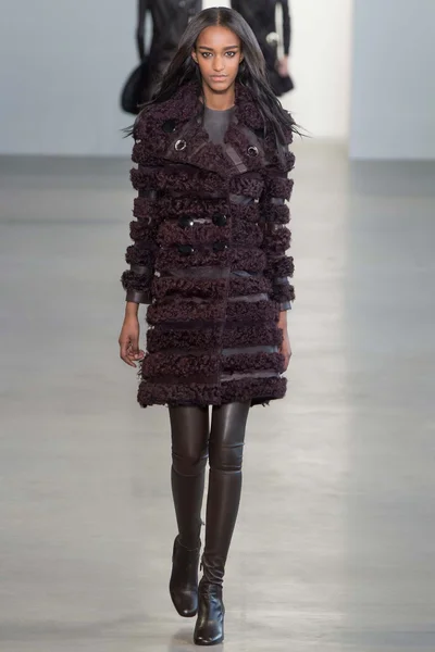 Look 12